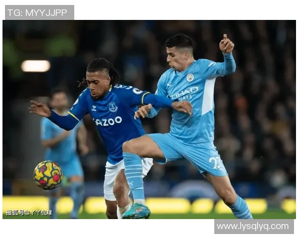 埃弗顿与曼城比赛因天气原因取消球迷期待重赛时间